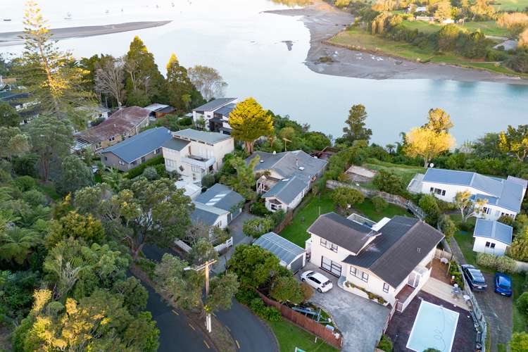 23 Pohutukawa Avenue Cockle Bay_45