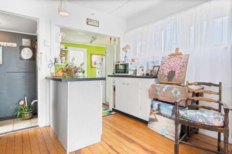 6 Doyly Drive Stanmore Bay_8