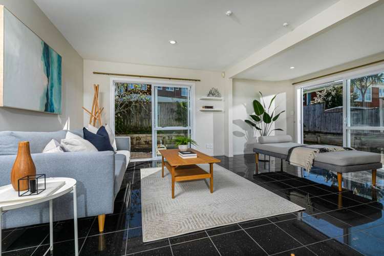 2/28 East Coast Road Milford_21