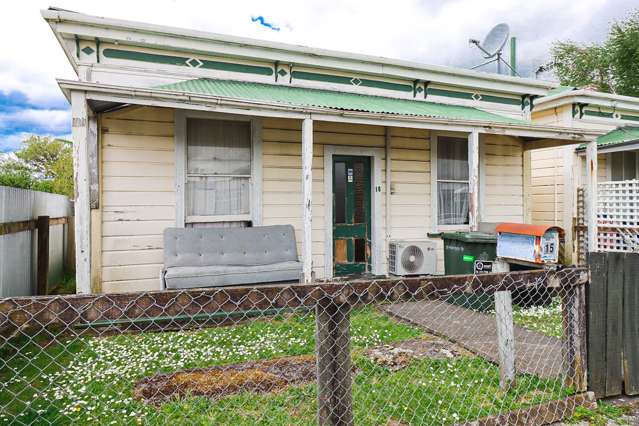 Historic Workers Cottage #15