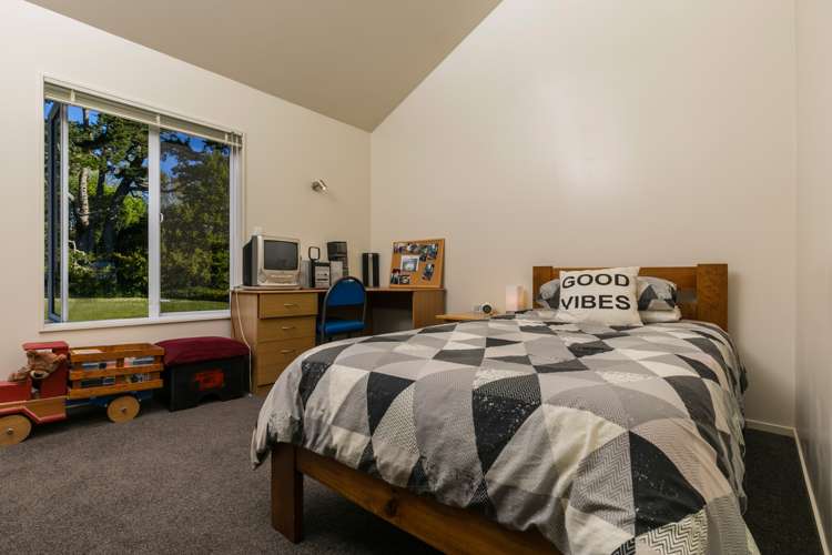 254 Henderson Valley Road Henderson_13