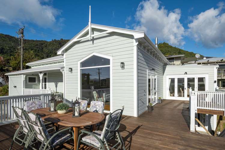 5 Taranaki Street Picton_21