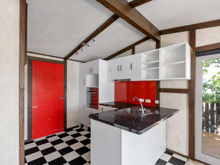 64 South Street Blenheim Central_16