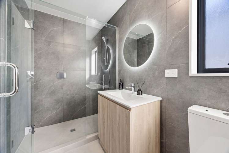 18/8-10 Lowtherhurst Road Massey_13
