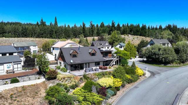 High on Hamilton: Lake Tekapo