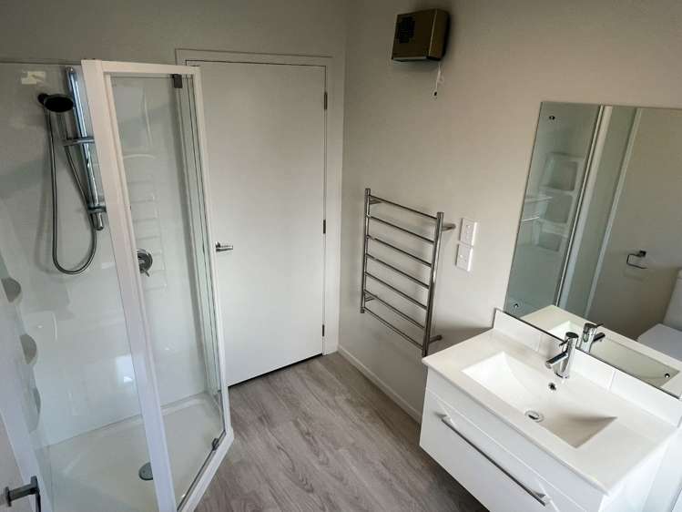 63 Henshaw Street Woodend_17