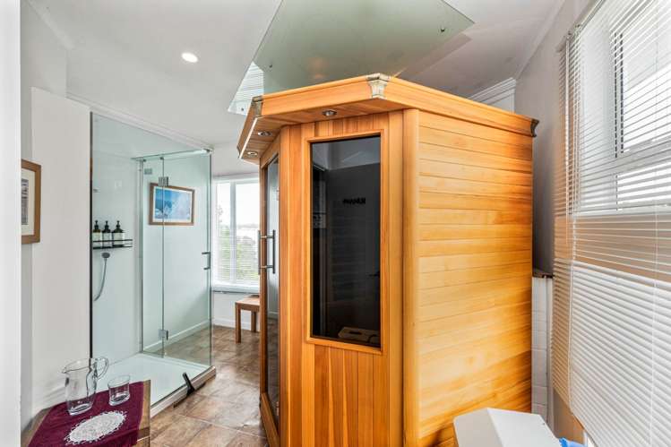 739 & 747F Whangaparaoa Road Stanmore Bay_10