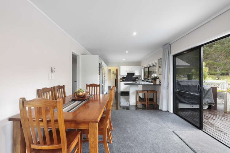 68 Bethells Road Waitakere_6