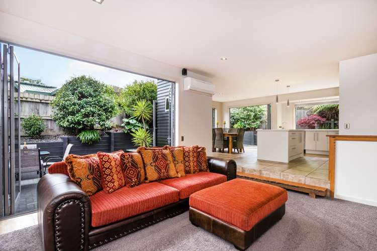 2/26 Awanui Street Hilltop_15