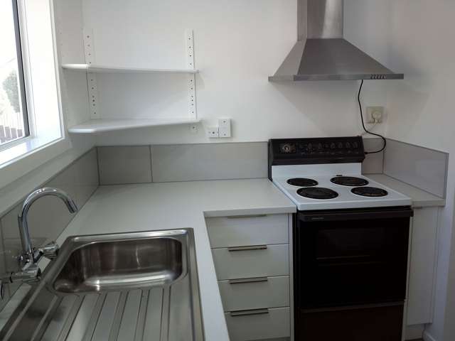 2/43 Edgecombe Street Newlands_3