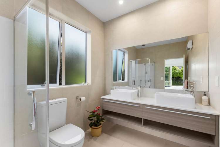 8 Kaiawa Street Beachlands_31