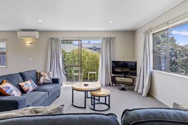 2/7 Kathleen Place_2