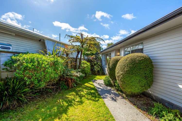 19 Rossport Street Johnsonville_28