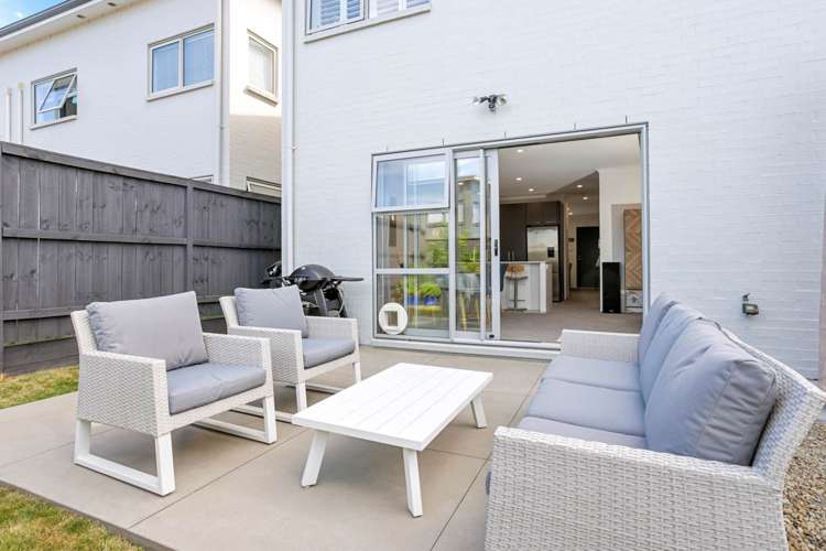 17 Samuel Cassidy Avenue Swanson_14