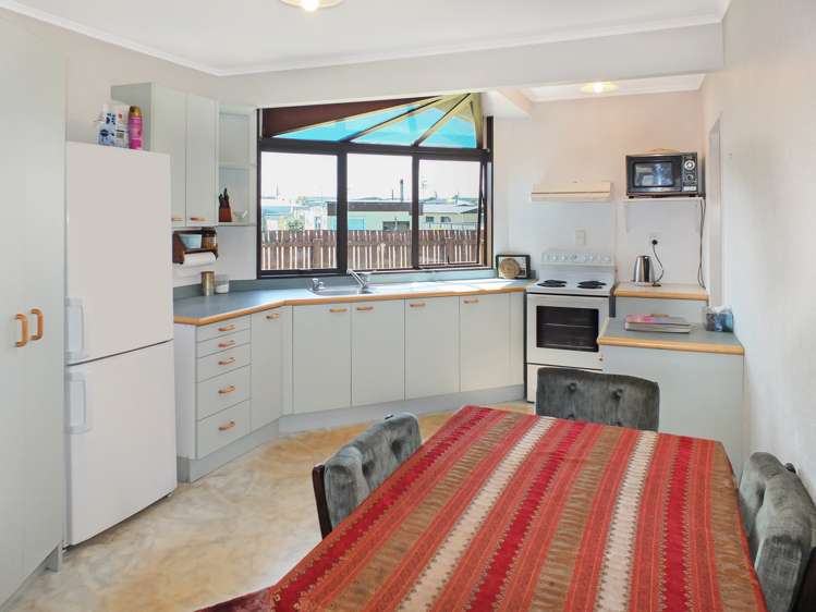 12 Roore Street Foxton Beach_7