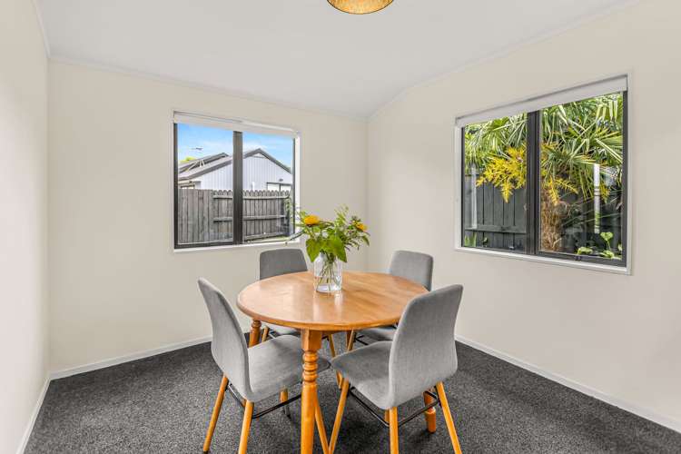 5B Lyn Grove Papamoa Beach_9