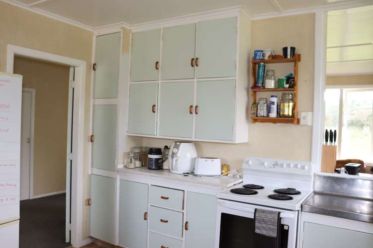 277 Gordon Road Toko_4