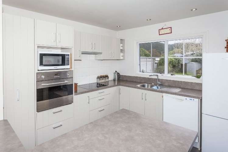 104 Waverley Place Whangamata_6