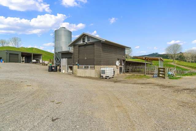 735 Tairua SH25 Road Onemana_3
