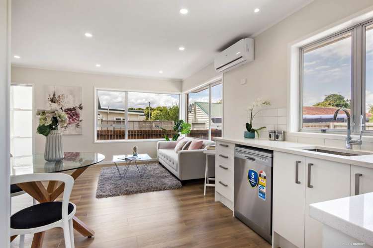 2/15 Heretaunga Avenue Onehunga_5