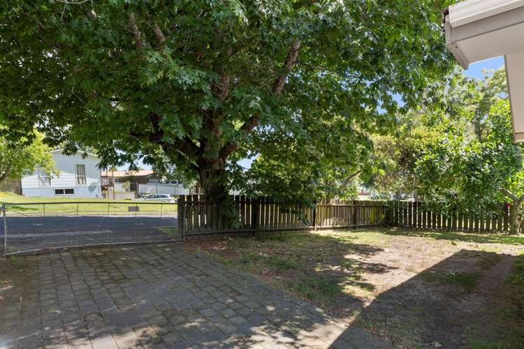 17 Bishoprick Crescent Te Puke_19