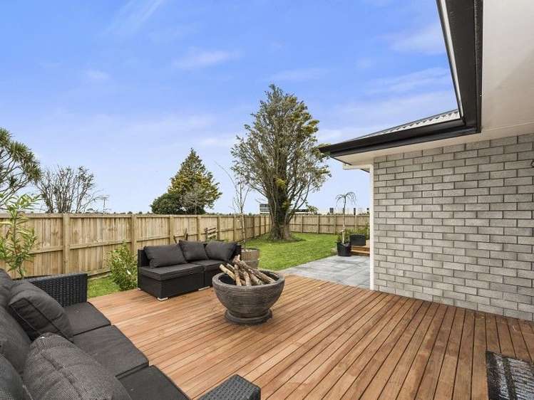 1/11 Errol Close Burbush_14