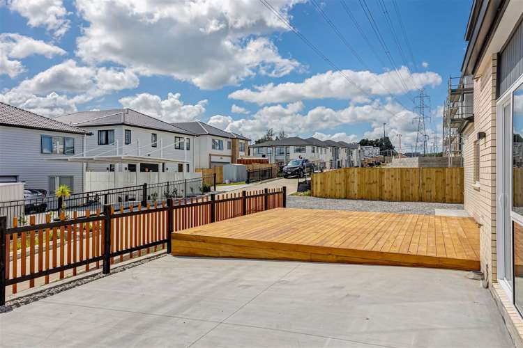 21 Bushfield Drive Flat Bush_12