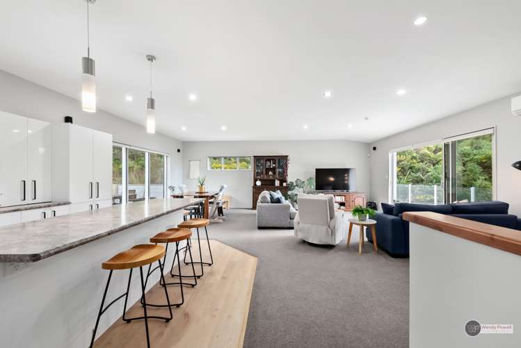 17 Oceanview Terrace Tirohanga_5