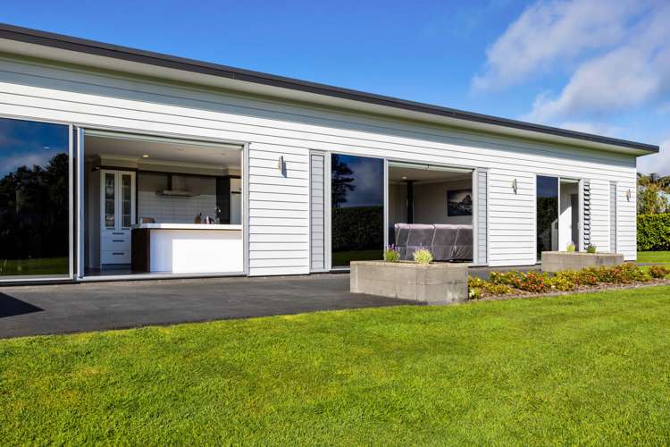 427 Cardiff Road Pembroke_23