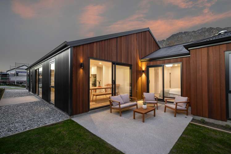 5 Southdown Road Jacks Point_1