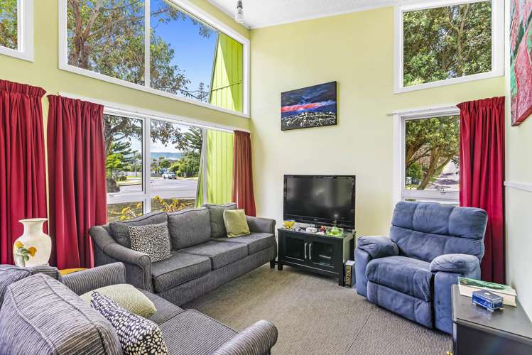 41 Queens Road Waikanae Beach_9