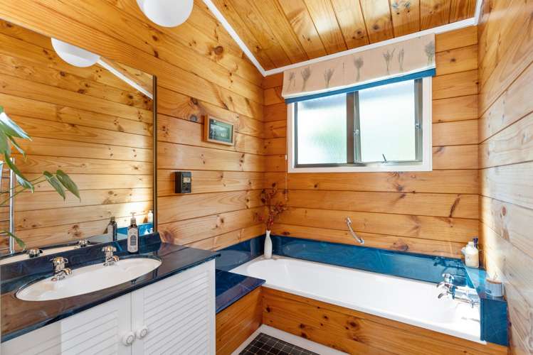 402 Fenwick Street Mayfair_14