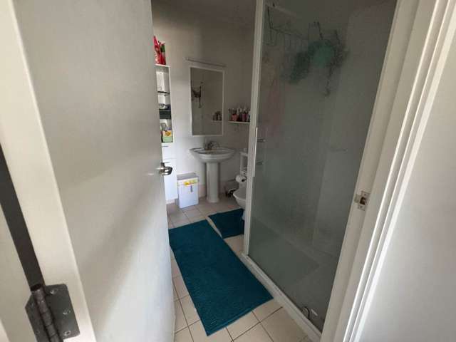 16B/30 Westward Ho Road Glen Eden_4
