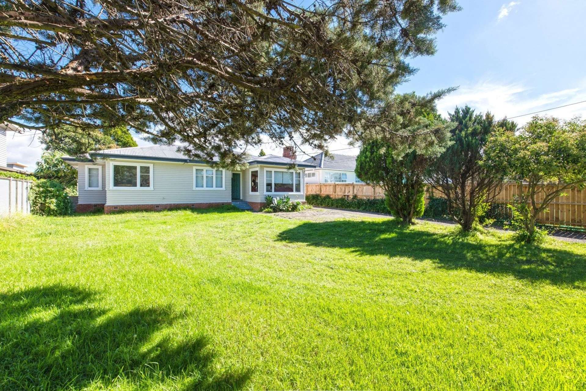 484 Te Atatu Road Te Atatu Peninsula_0