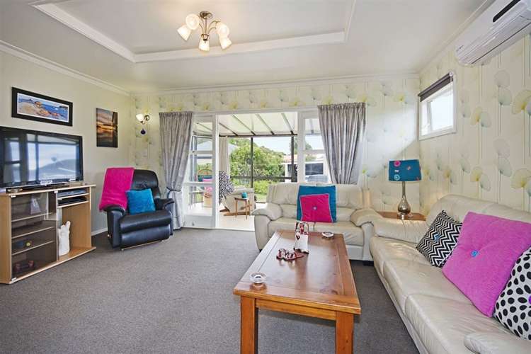 318 Seaview Road Stoke_7