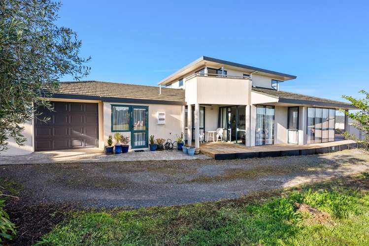 9 Pebble Beach Boulevard Te Kamo_18