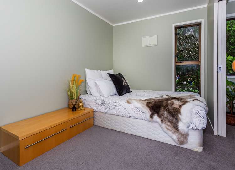 10 Robyn Crescent Hahei_10