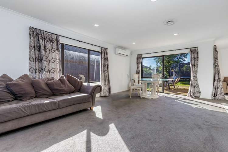 23 Croftview Road Wattle Downs_5