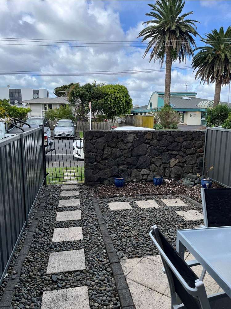 26/3 Riverside Road Orewa_10