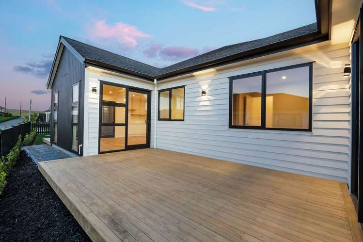 13 Tipu Crescent Wainui_9