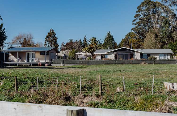 987 State Highway 6 Camerons_3