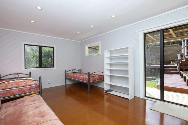 51 Seaview Road Piha_22