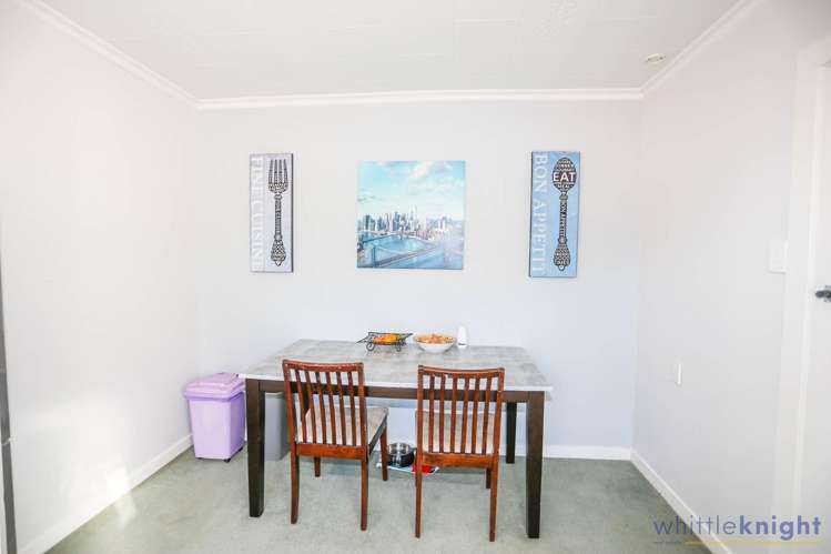 67 Coopers Road Dallington_5