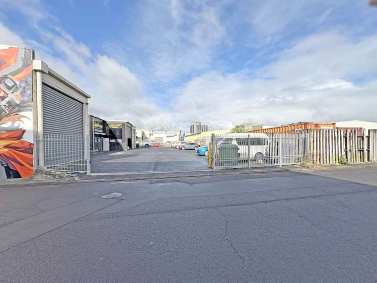 Unit 3/4 Freeman Way Manukau_7