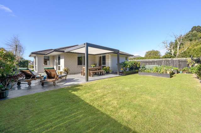 Peaceful cul-de-sac living with broad appeal