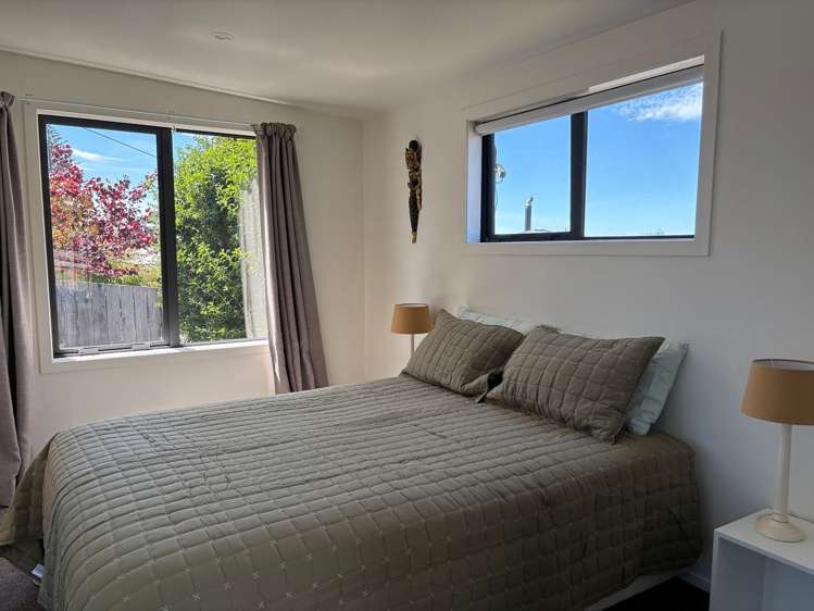 5 Surrey Road Richmond_17