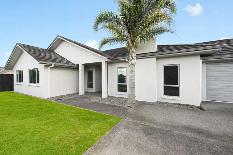 11 Petersburg Drive_0