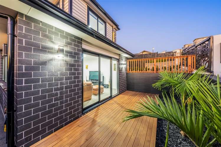 54 Armstrong Farm Drive East Tamaki Heights_23