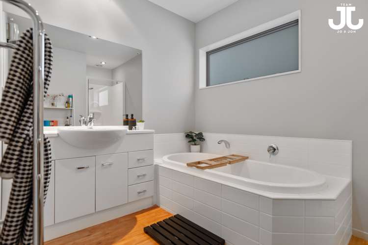 49 Amberley Crescent Bethlehem_14