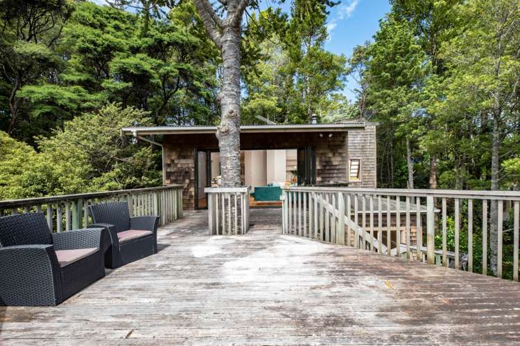73 Kauri Point Road Laingholm_14